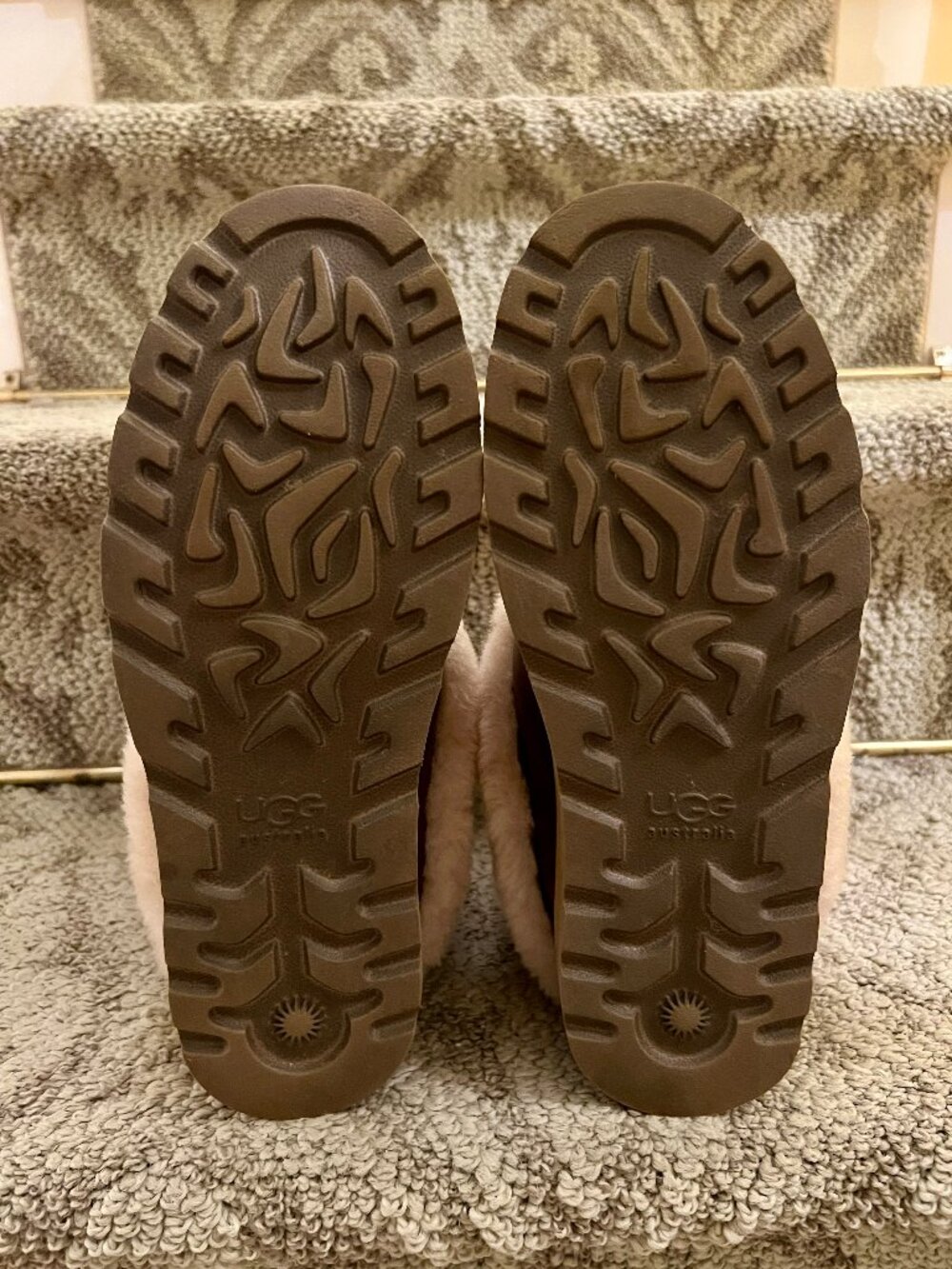 GUC Women's UGG Australia Maylin Sheepskin Boots Chestnut Brown Ivory US Size 9 - Picture 14 of 14